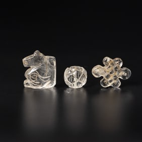 A set of small crystal items from the Qing Dynasty in China