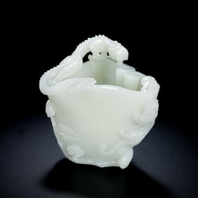 Chinese Qing Dynasty Hetian white jade dragon pattern cup