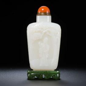 Chinese Qing Dynasty Hetian white jade snuff bottle