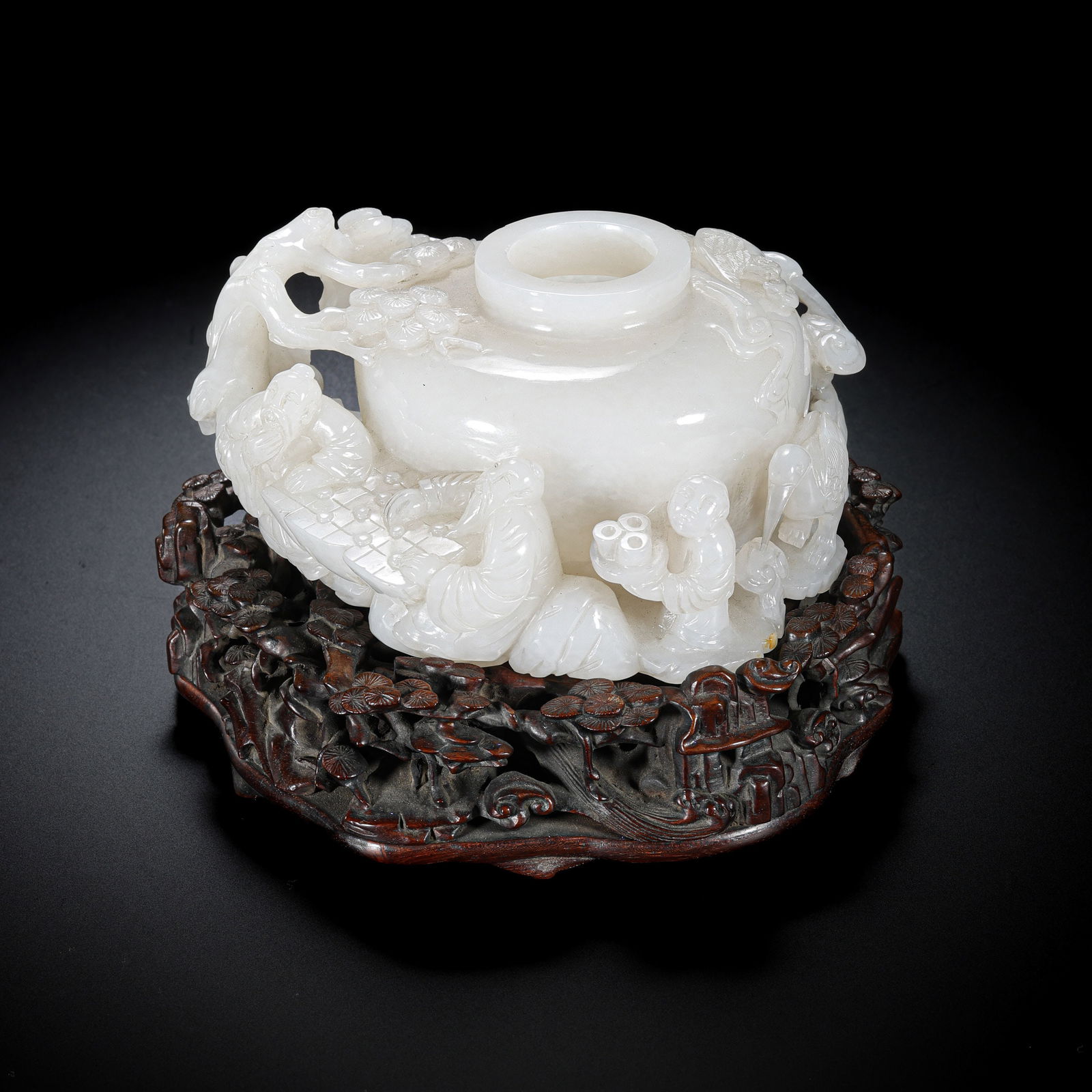 Chinese Qing Dynasty Hetian white jade water dropper with figure and story design (1 of 7)