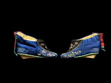 Chinese Qing Dynasty blue satin shoes with floral and bird patterns