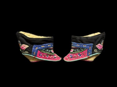 Chinese Qing Dynasty Rose Pink Satin Floral Pattern Small Foot Shoes