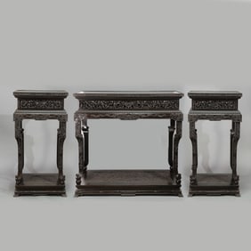 A set of Chinese Qing Dynasty rosewood altar table