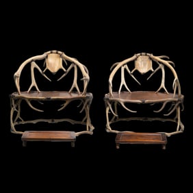 A Chinese Qing Dynasty Qianlong period deer antler throne