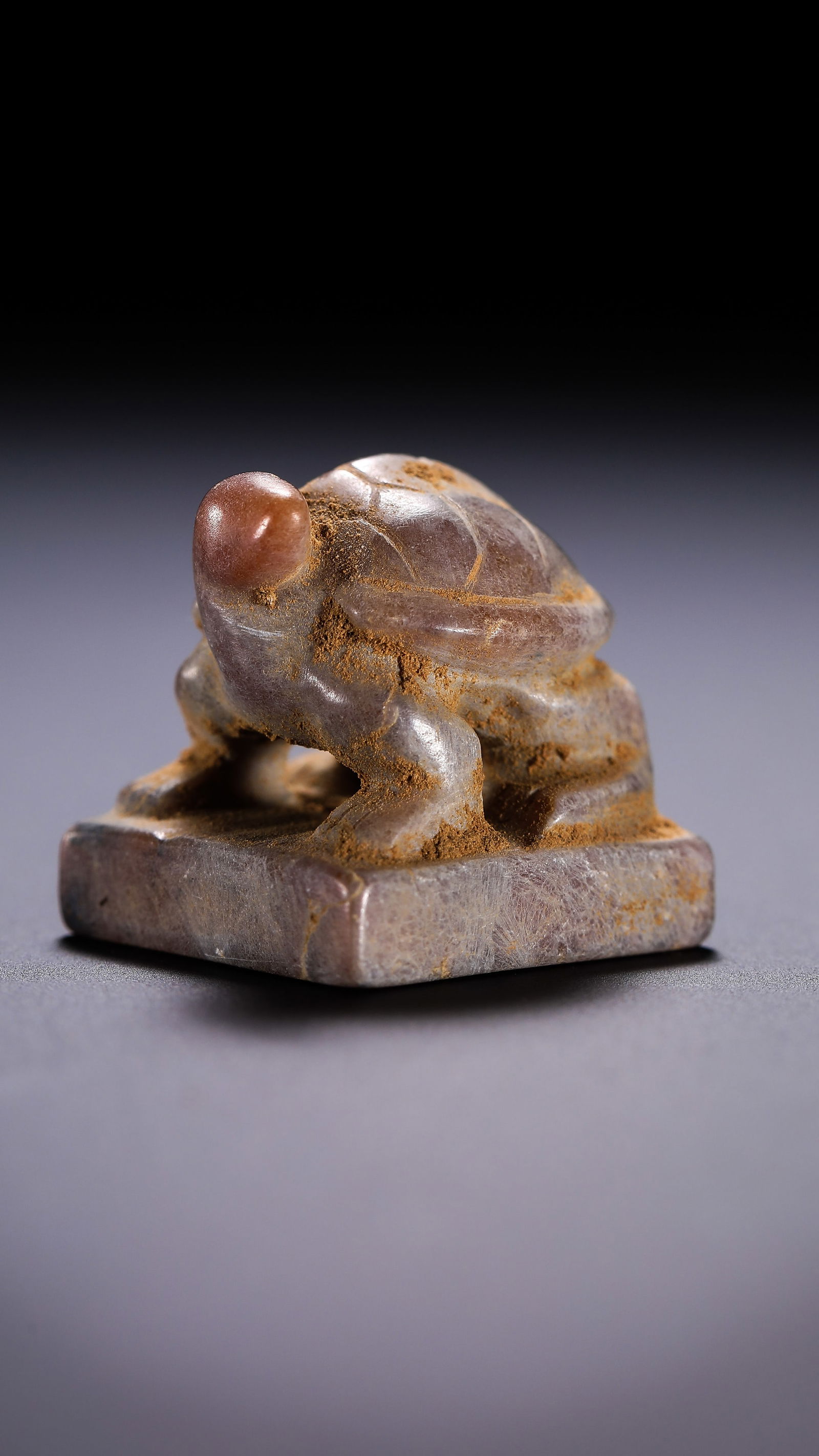 Chinese Han Dynasty Jade Tortoise Seal: H. 1.9 cm. W. 1.9 cm. Weight. 8.5 gram.