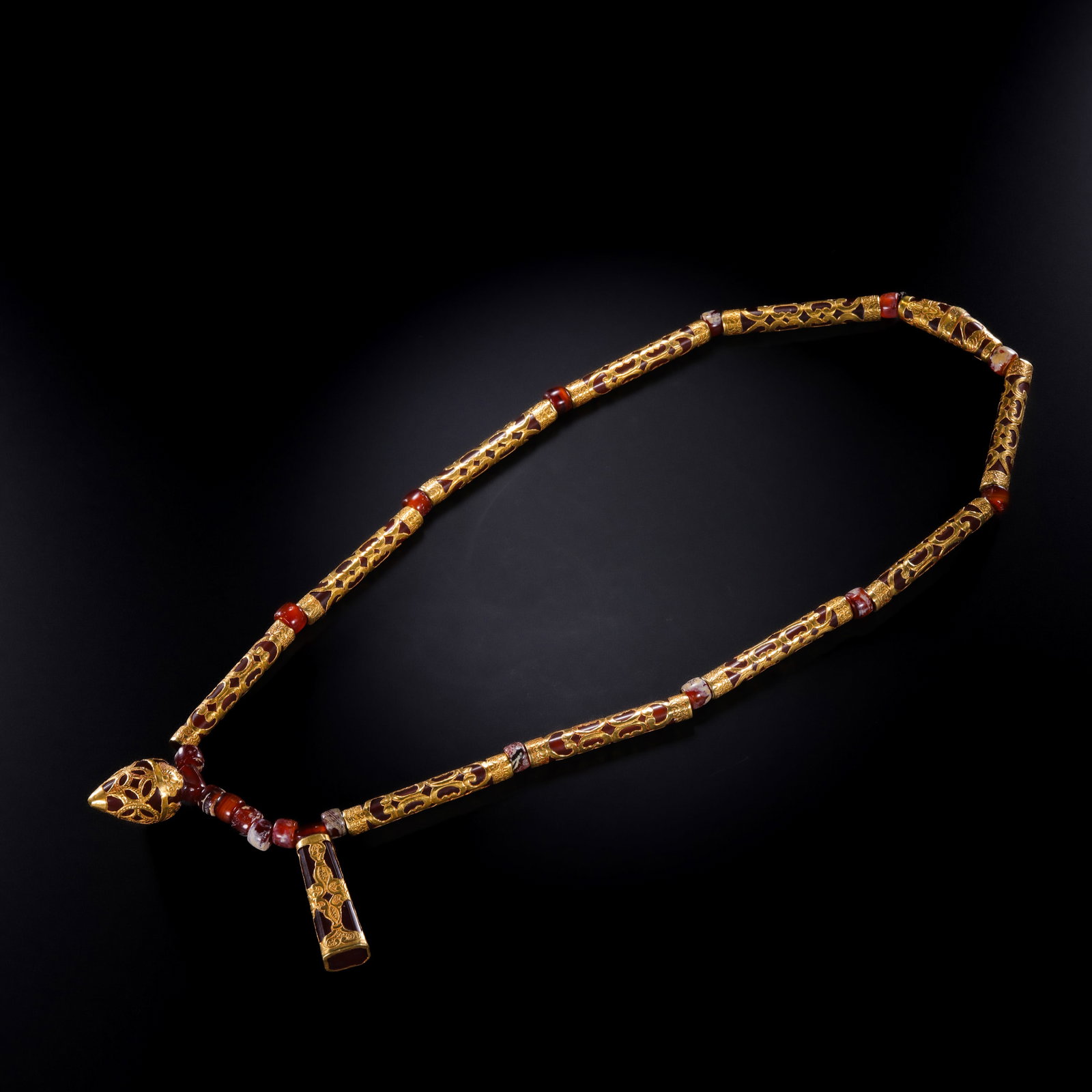 Chinese Liao Dynasty Gold-plated Agate Necklace (1 of 10)