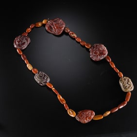 Chinese Liao Dynasty amber necklace