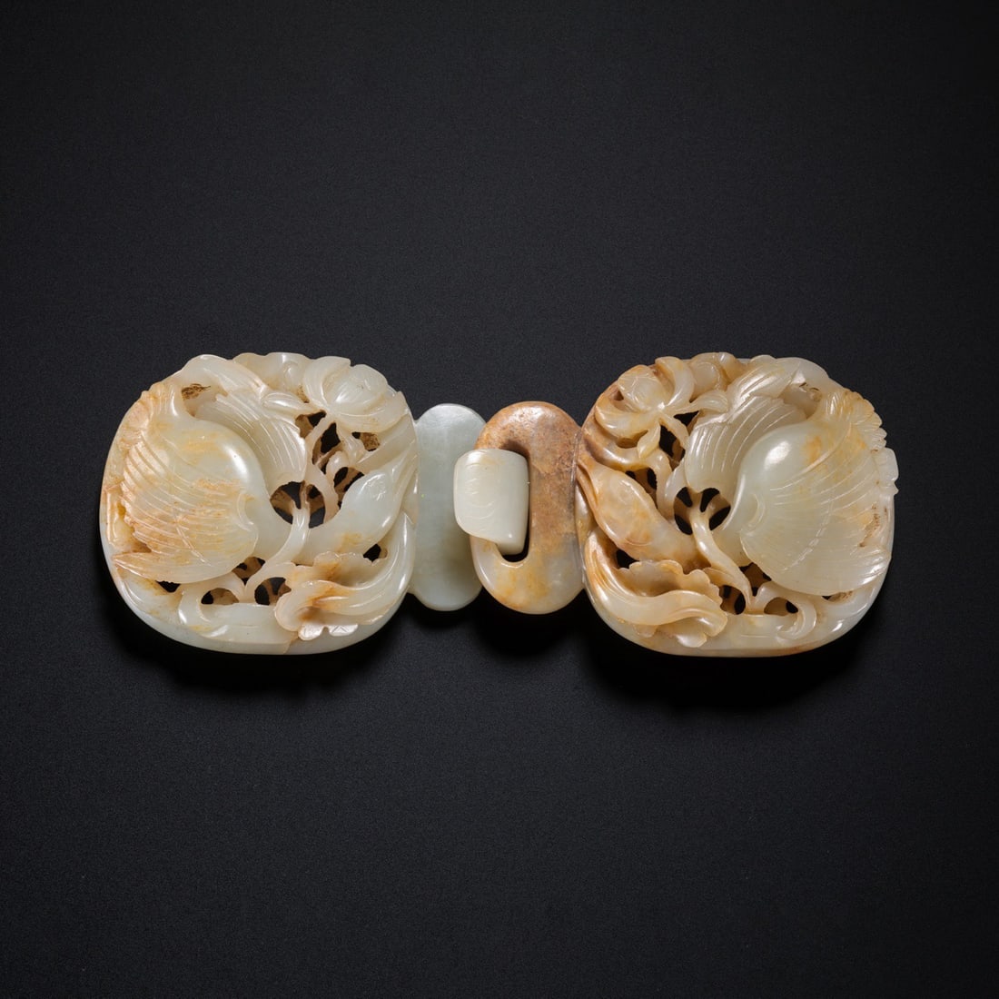 Chinese Liao Dynasty Hetian jade belt buckle (1 of 13)