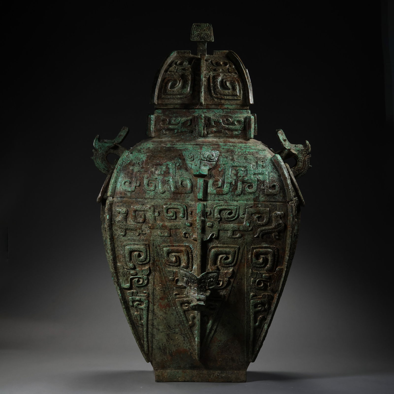 Bronze square zun from the Shang and Zhou Dynasties in China (1 of 16)