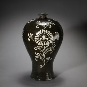 Korean Goryeo celadon black and white inlaid floral plum vase
