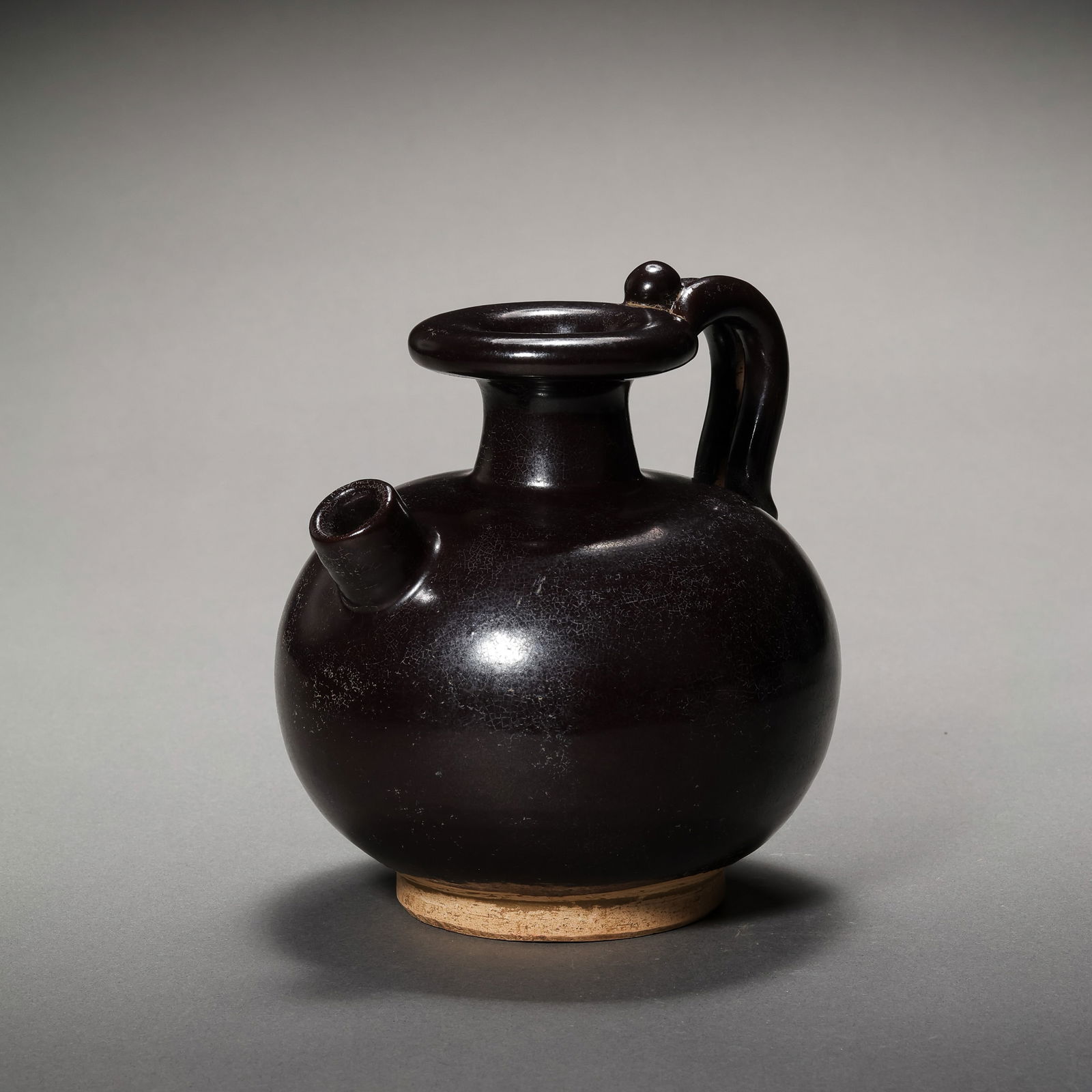 Black-glazed ewer from Gongxian kiln, Tang Dynasty, China (1 of 8)