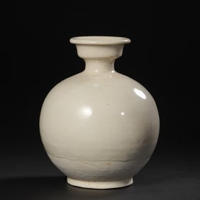 White porcelain bottle with flared mouth from Gongxian kiln, Tang Dynasty, China