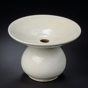 White porcelain spittoon from Gongxian kiln in the Tang Dynasty, China
