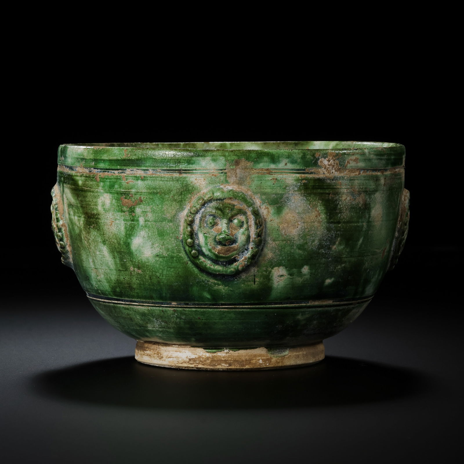 Chinese Sui Dynasty Green-glazed Bowl with Appliqué (1 of 9)