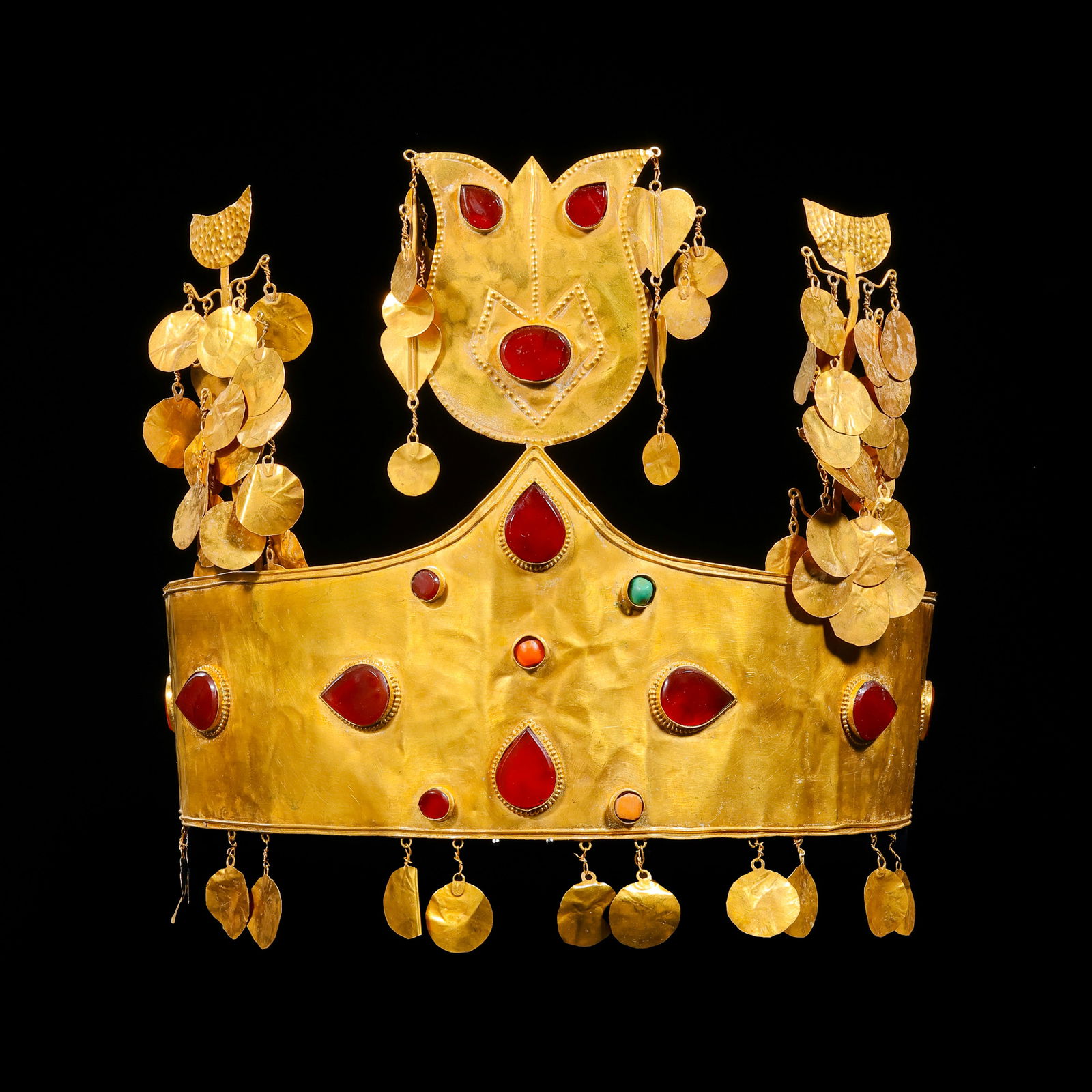 A RARE KUSHAN GOLD POLYCHROME DIADEM: 1st Century BCE – 2nd Century CEArtistic & Technical Analysis imensions & Weight Total Height 18 cm Approx. 7.09 inBand Height 5 cm Approx. 1.97 inHead Circumference 56 cm Approx. 22.05 inTotal Weig