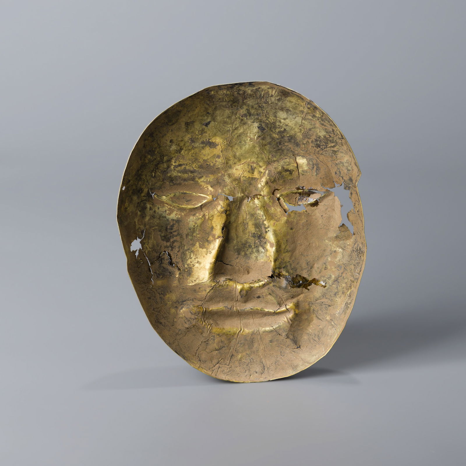 ANCIENT BACTRIAN GOLD MASK - 2