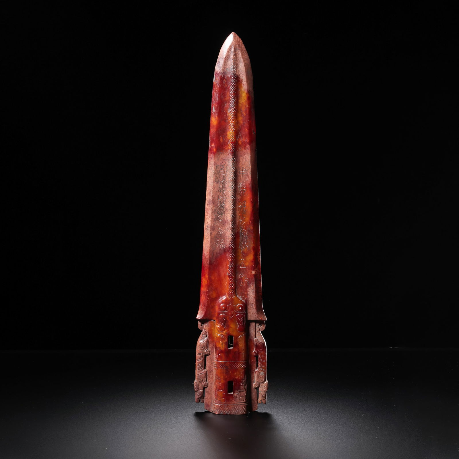B.C.2JADE SPEAR FROM THE WARRING STATES PERIOD IN CHINA, 16TH CENTURY: H. 41.7 cm. L. 9 cm. W. 3.3 cm. Weight. 1040 gram.*If you win the item, we will provide customized packaging tailored specifically for your goods. If you have any specific requests, please do not hesi