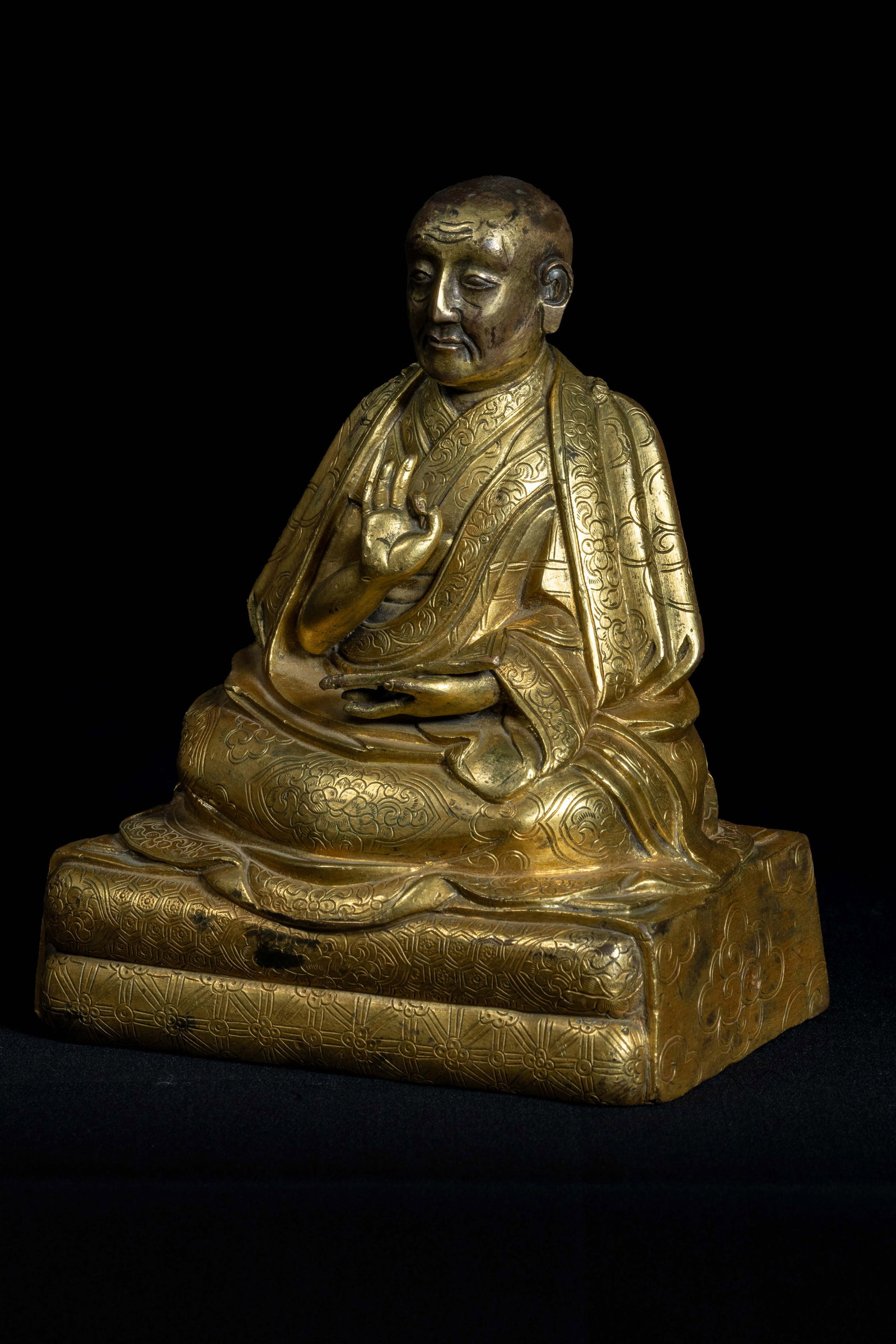 Chinese Ming Dynasty Gilt Bronze Seated Buddha Statue: H . 20 cm . W . 14 cm .