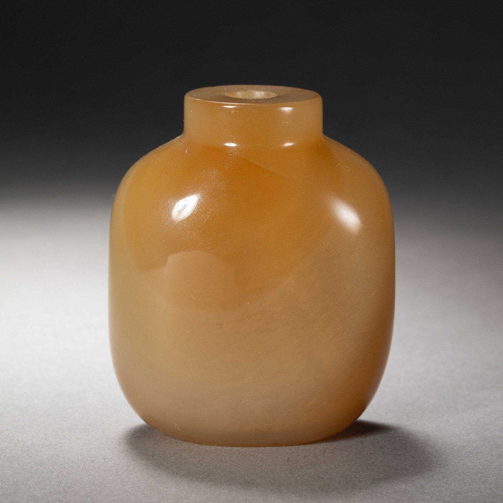 Chinese Qing Dynasty Agate Snuff Bottle - 4