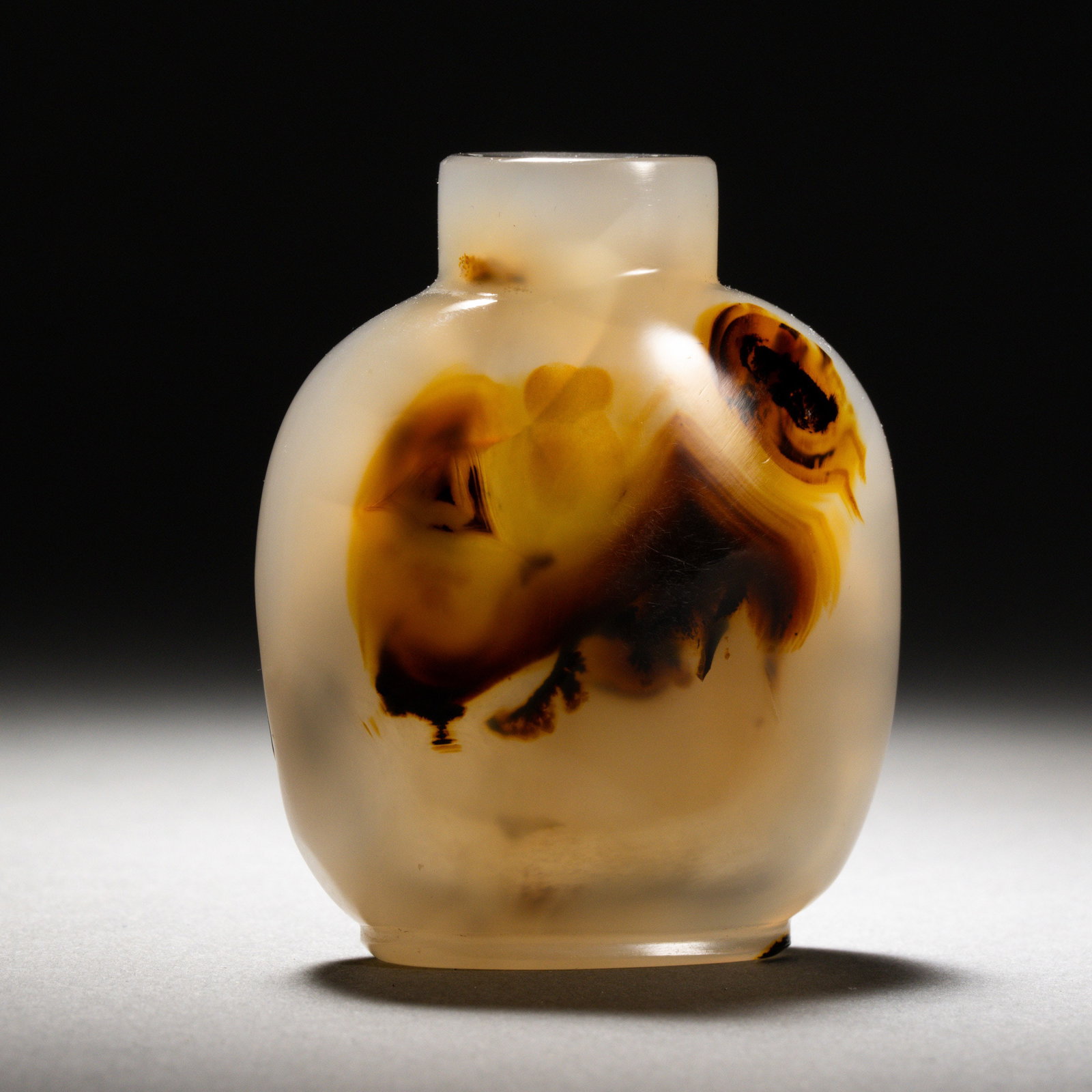 Chinese Qing Dynasty Agate Snuff Bottle - 7