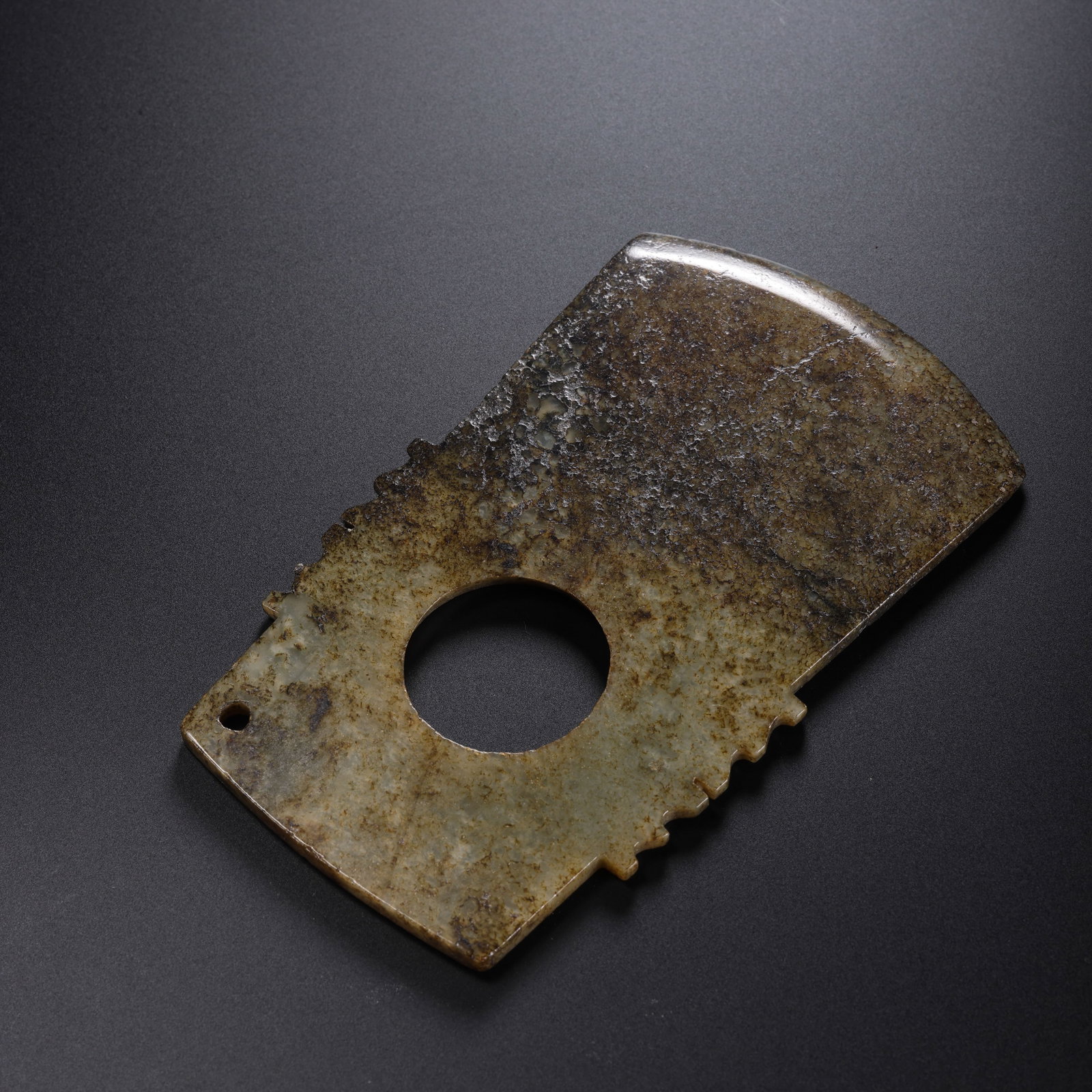 Chinese Neolithic jade artifacts - 2