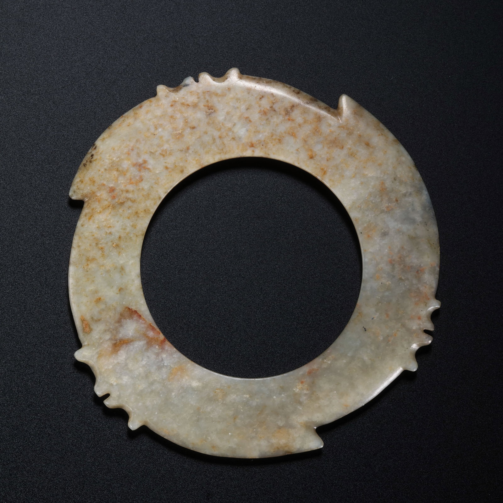 Jade Xuanji from the Han Dynasty in China: H. 9 cm . Weight 42 gram .