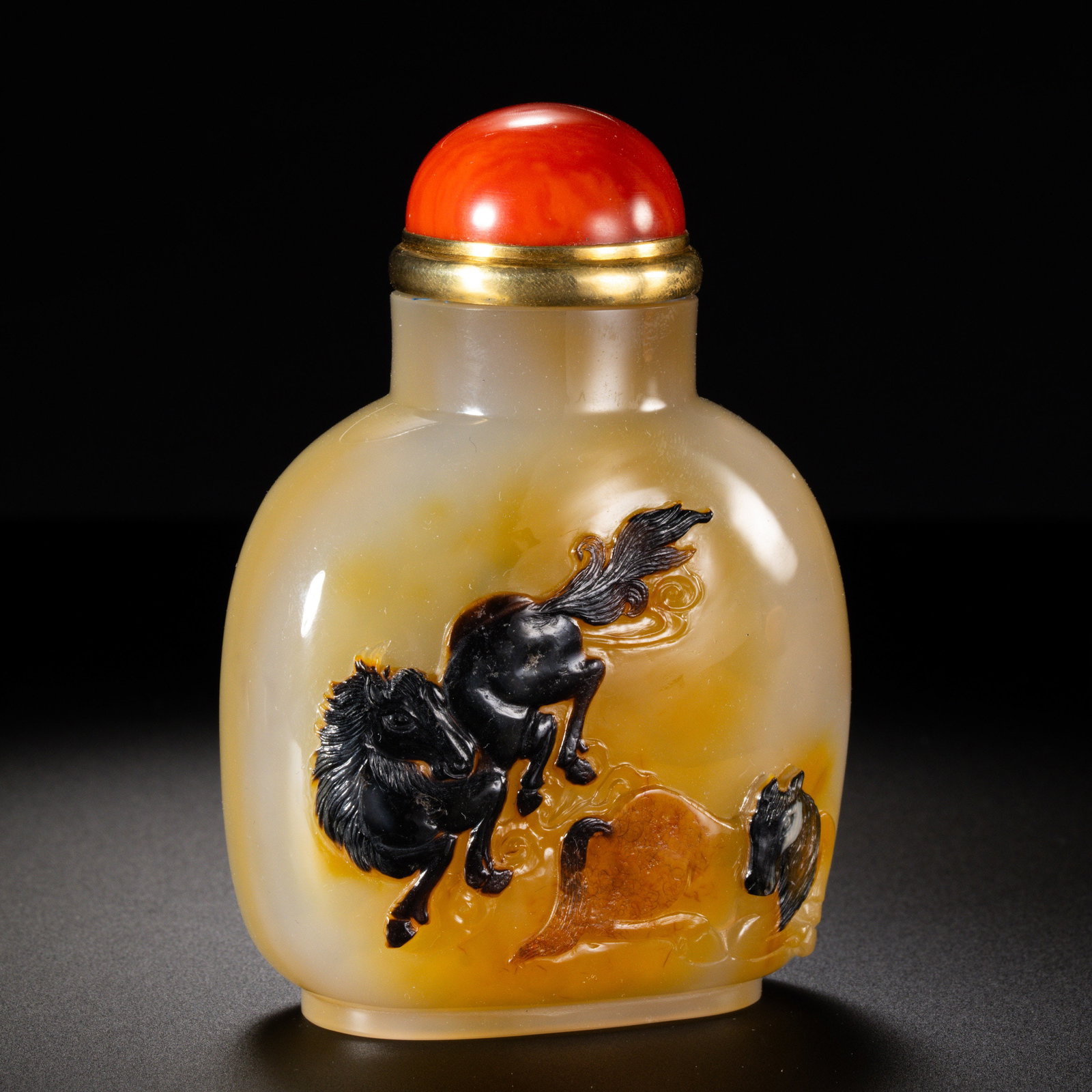 Chinese Qing Dynasty Agate Snuff Bottle - 4