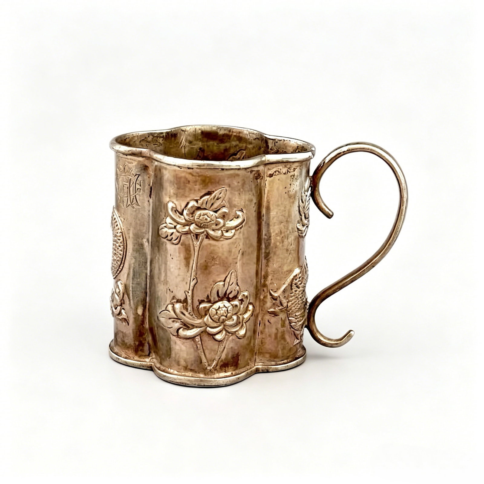 Floral Lobed Solid Silver Mug with Dragon and Chrysanthemum Motifs, Late Qing to Republic of China (1 of 7)