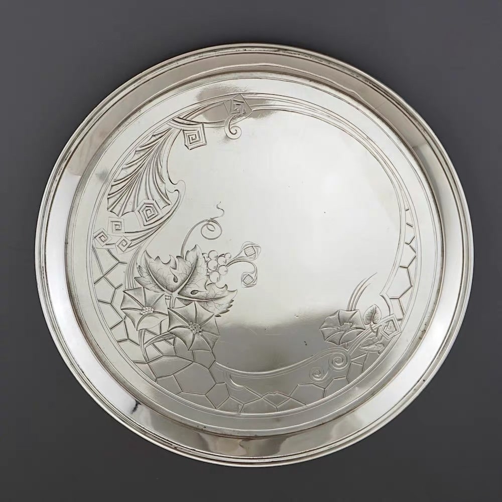Russian Art Nouveau Hand-Chased Sterling Silver Circular Tray, Russian Empire (1 of 6)