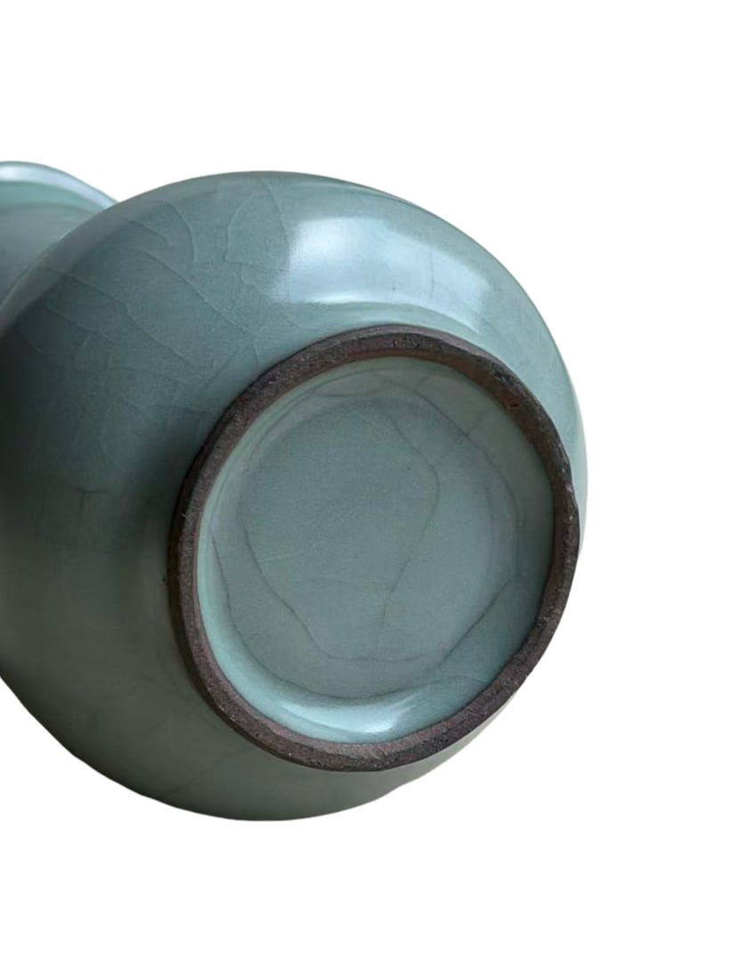Southern Song Longquan Kiln Light Celadon Gu-Style Vase (1 of 4)