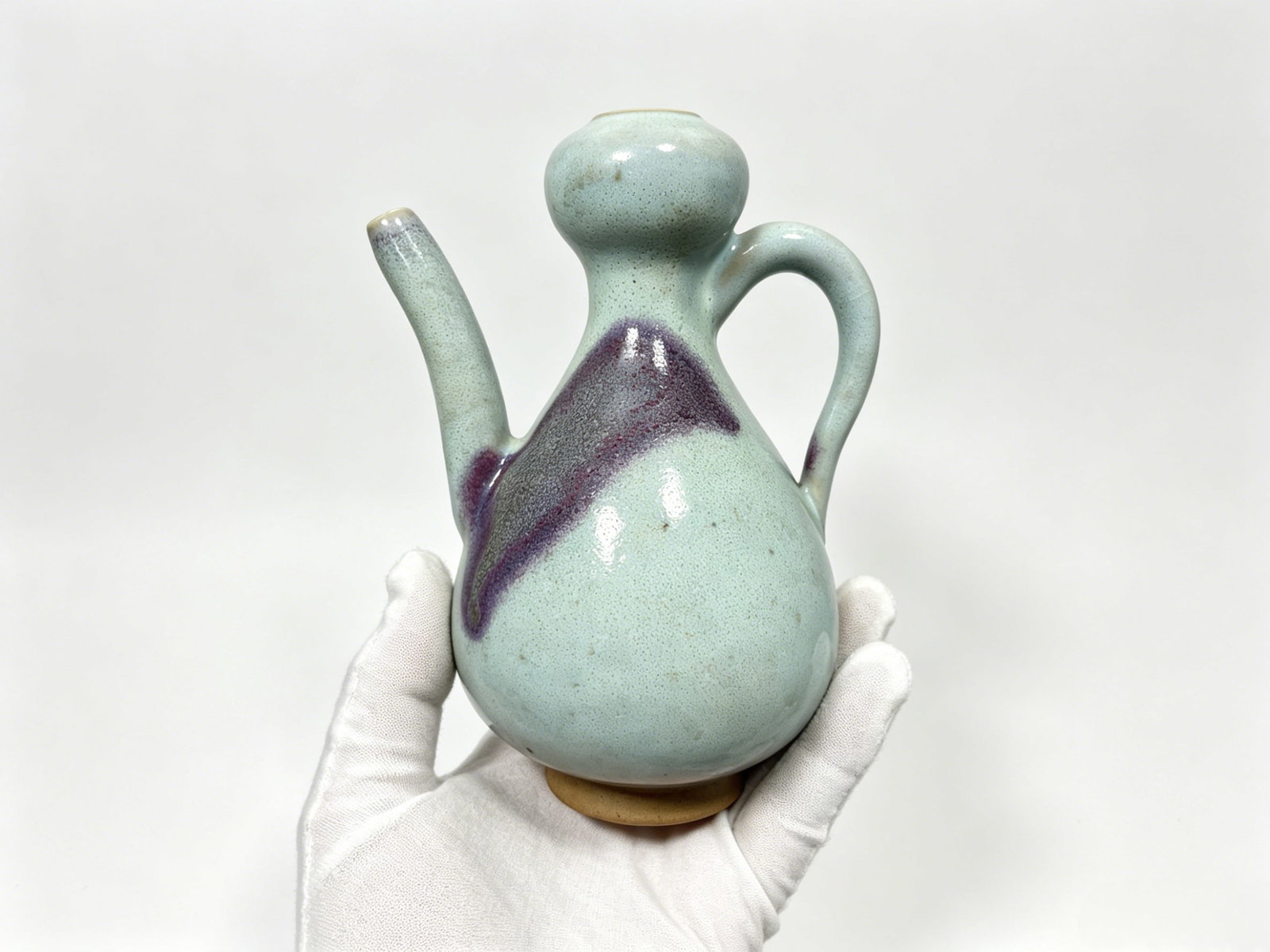 Jin-Yuan Dynasty Jun Kiln Garlic-Mouth Ewer with Sky-Blue Glaze and Natural Purple Kiln Splashes (1 of 4)