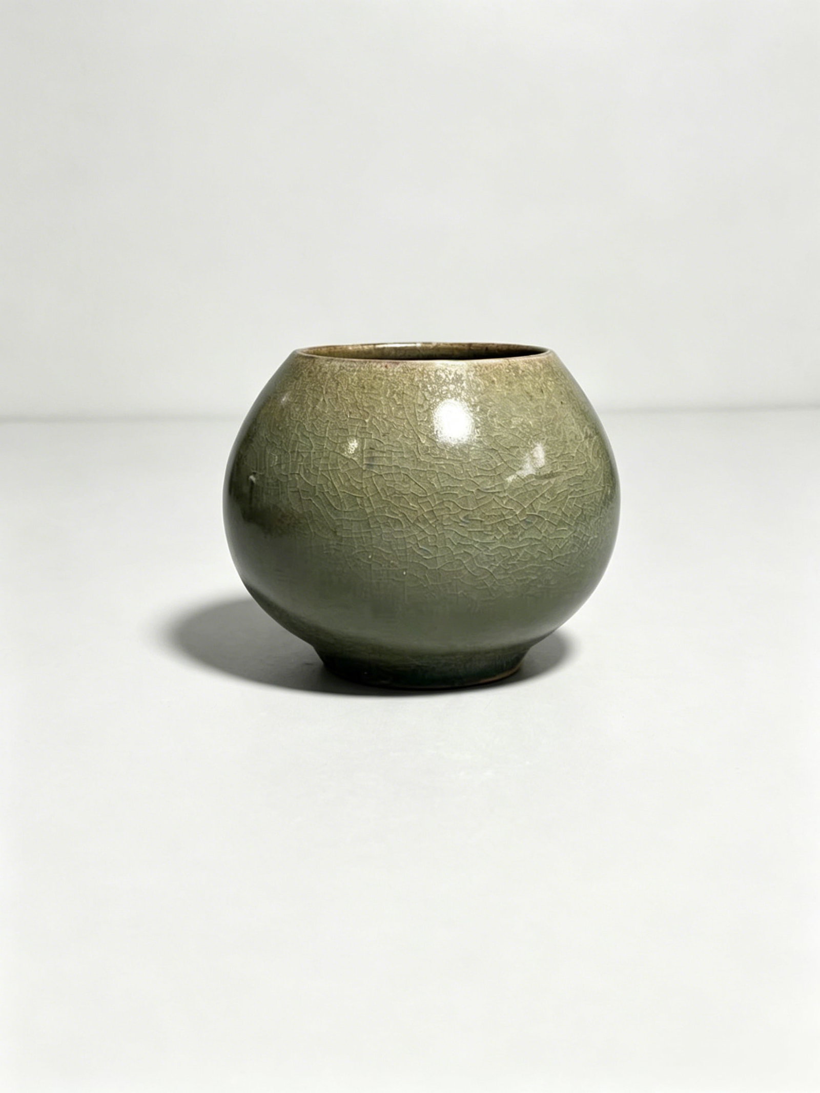 Celadon Heart-shaped Water Pot (Chicken Heart Jar) (1 of 7)