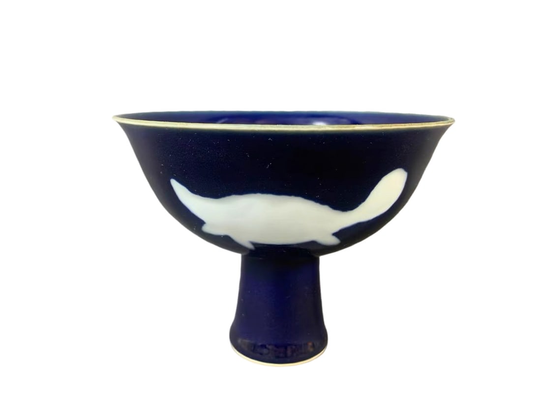 Ming Xuande marked Jilan glaze with white space Three Fish high-footed cup (1 of 8)