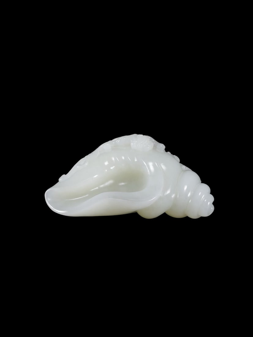 Hetian White Jade Brush Rest in the Form of Conch with Relief Carved Azure Dragon and Wave Motifs (1 of 6)