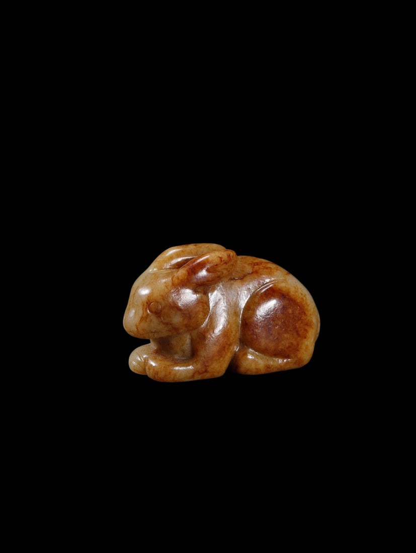 Mid-Qing Dynasty White Hetian Jade Recumbent Rabbit (1 of 9)