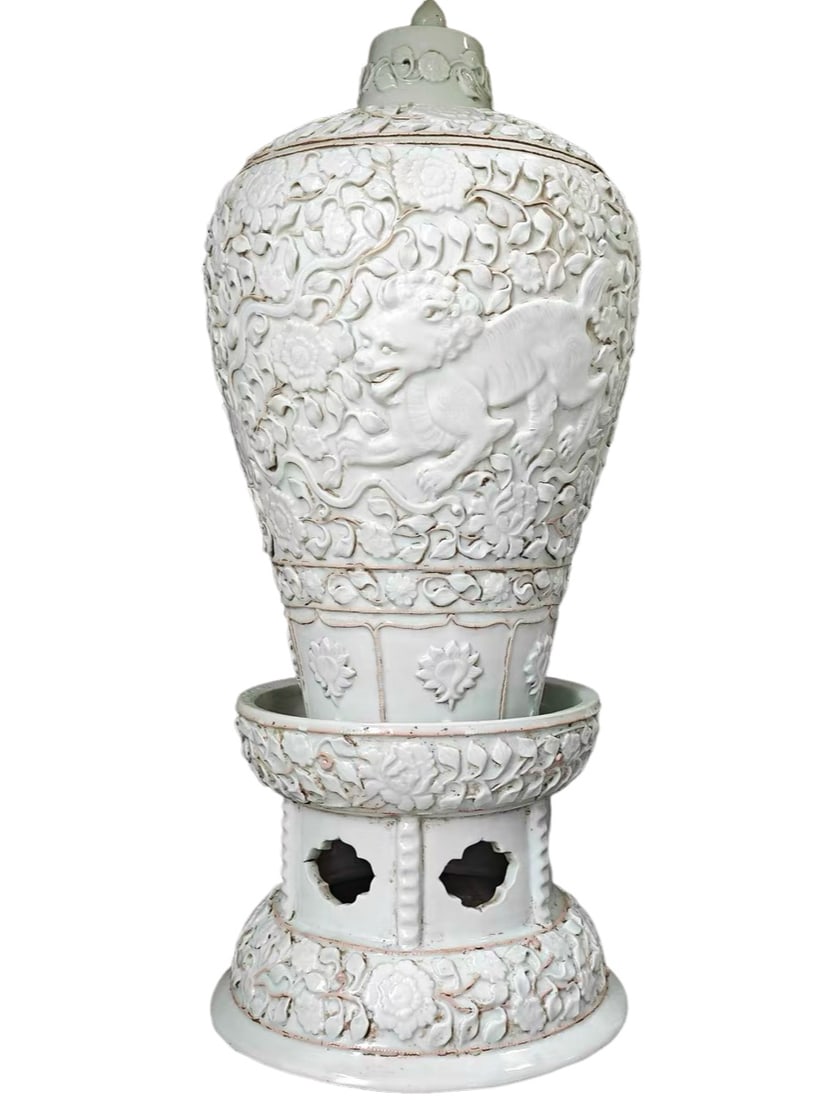 Yuan Dynasty Shufu Glaze Lidded Divided Jar Applied with Winding Floral and Auspicious Beast Reliefs (1 of 8)