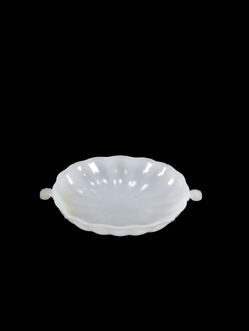 Mid-Qing Period Thin-Walled White Hetian Jade Lotus Leaf Shaped Brush Washer with Twin Banana Leaf (1 of 9)