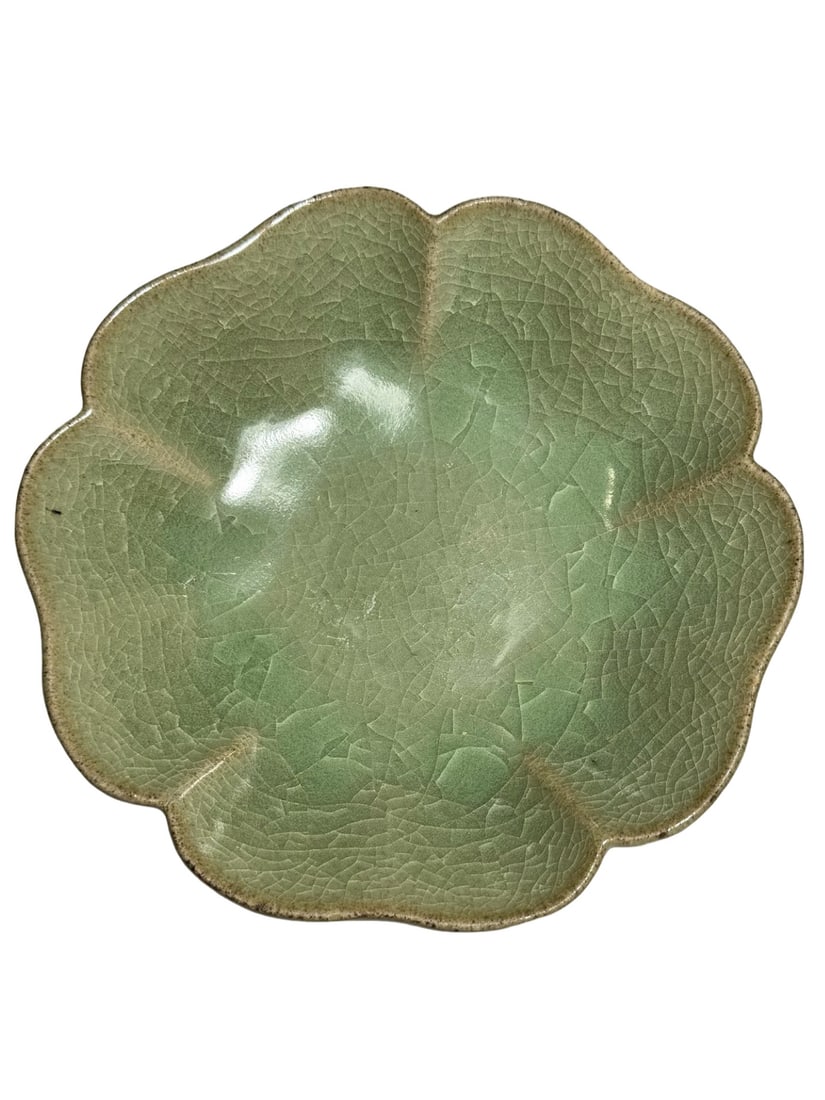 Celadon Five-Lobed Lotus Flower Rim Plate (1 of 8)