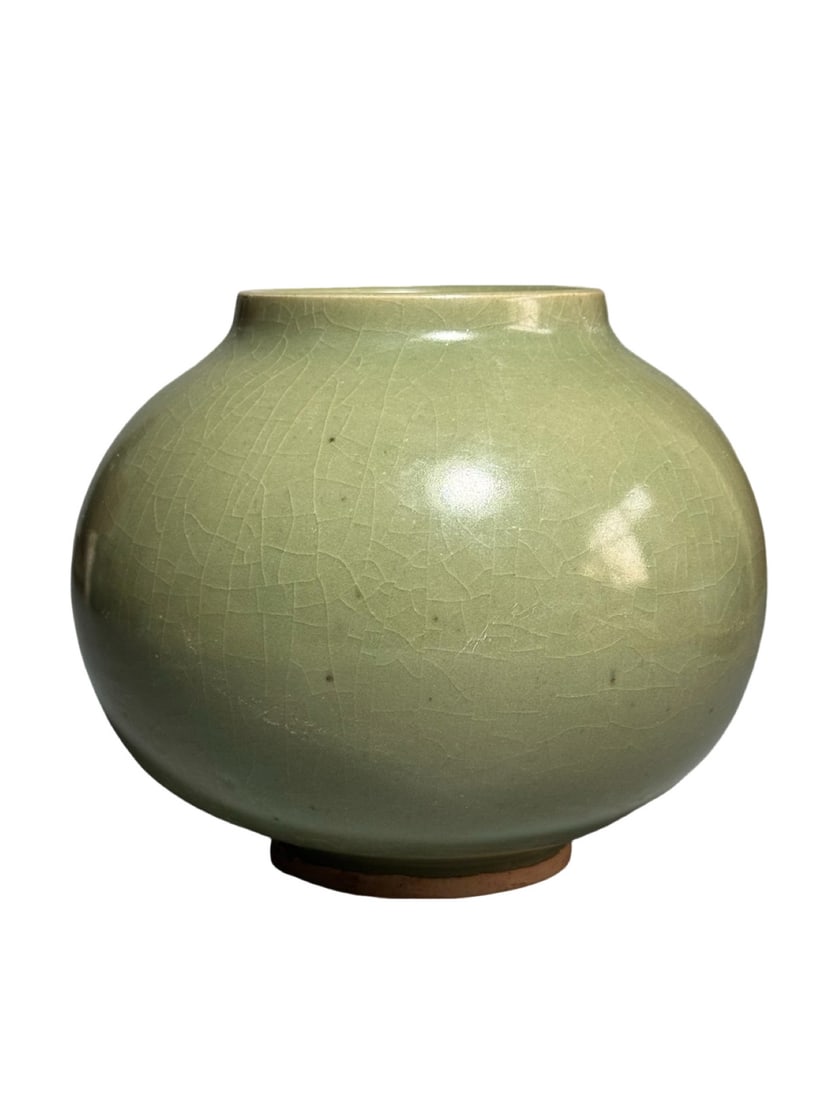 Donggou Kiln Celadon Lantern Jar (1 of 8)