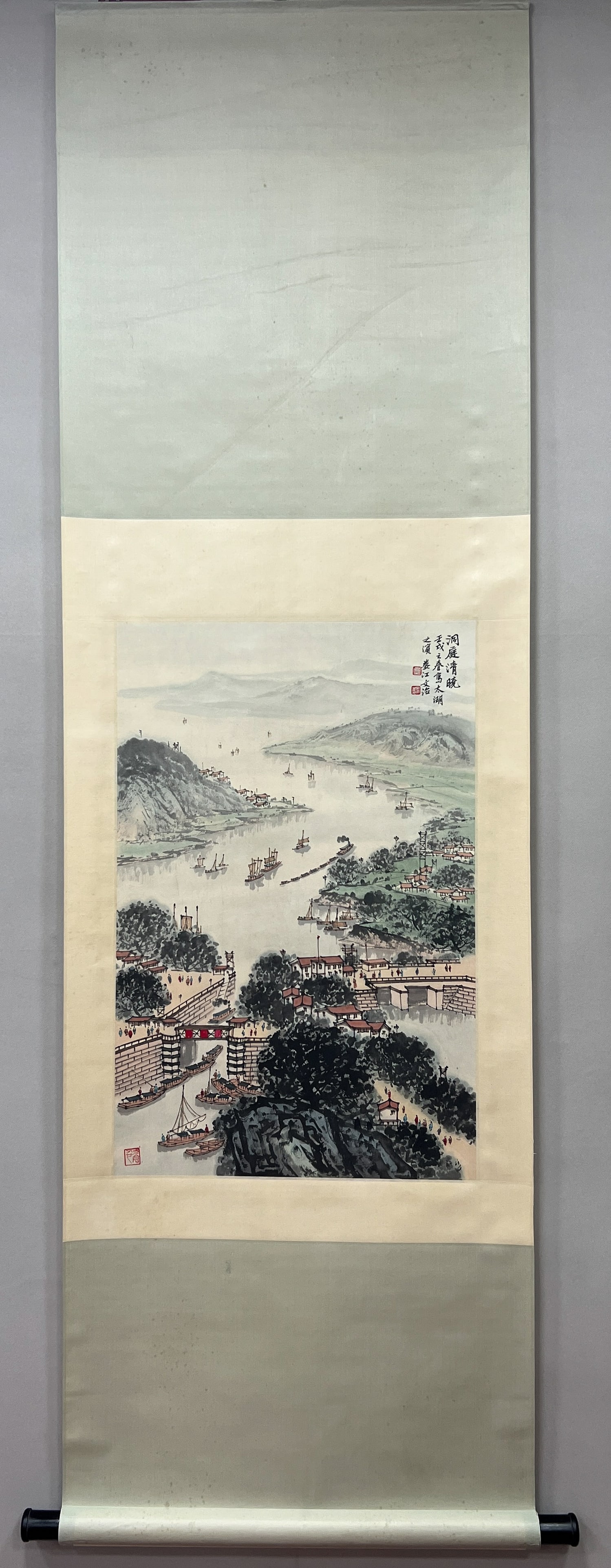 Song Wenzhi, Dawn in Dongting, hanging scroll on paper: 68*44cm