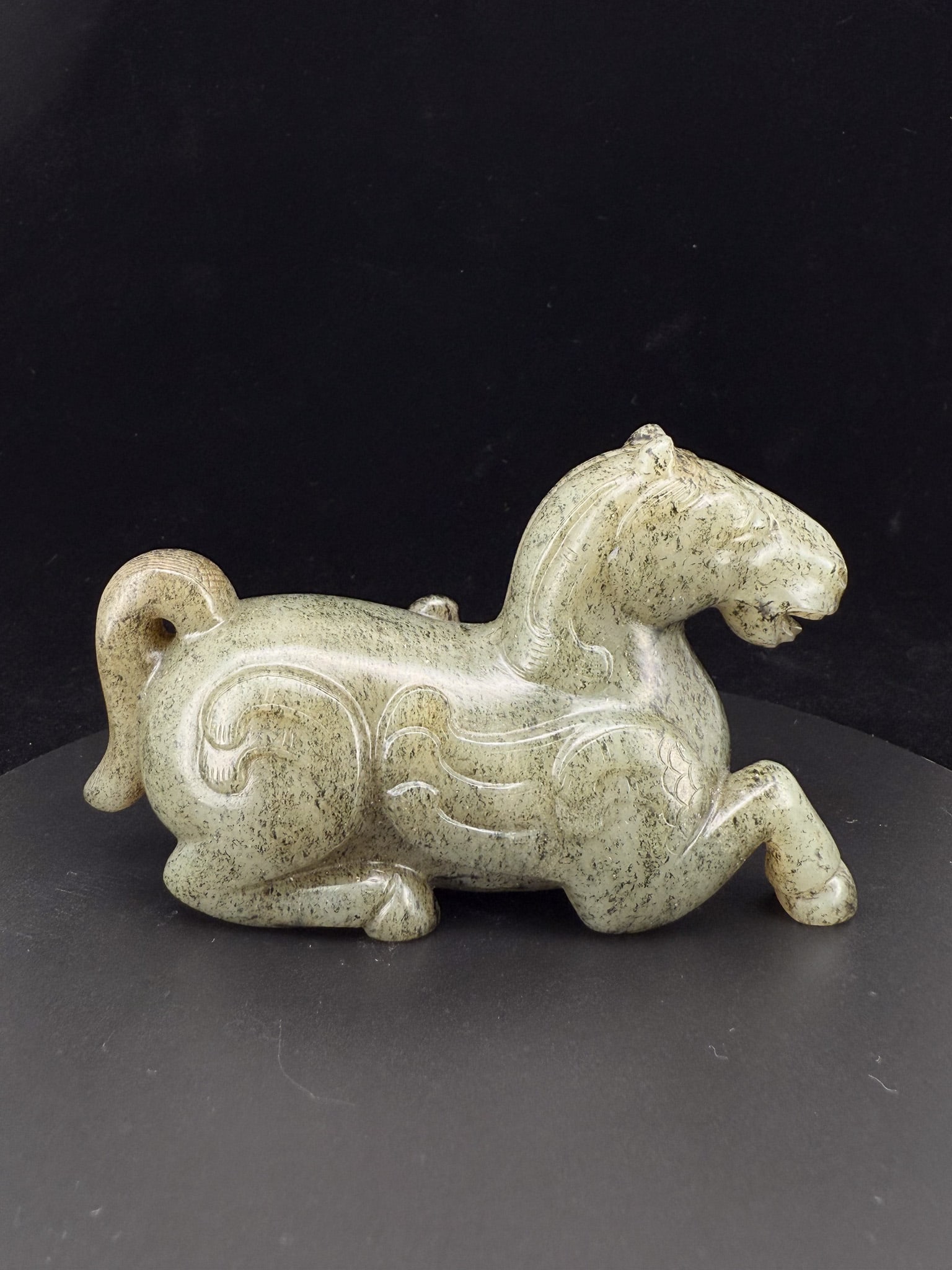 Jade Horse: Jade Horse; Height: 5.8cm Length: 9.5cm Width: 3.1cm 215g