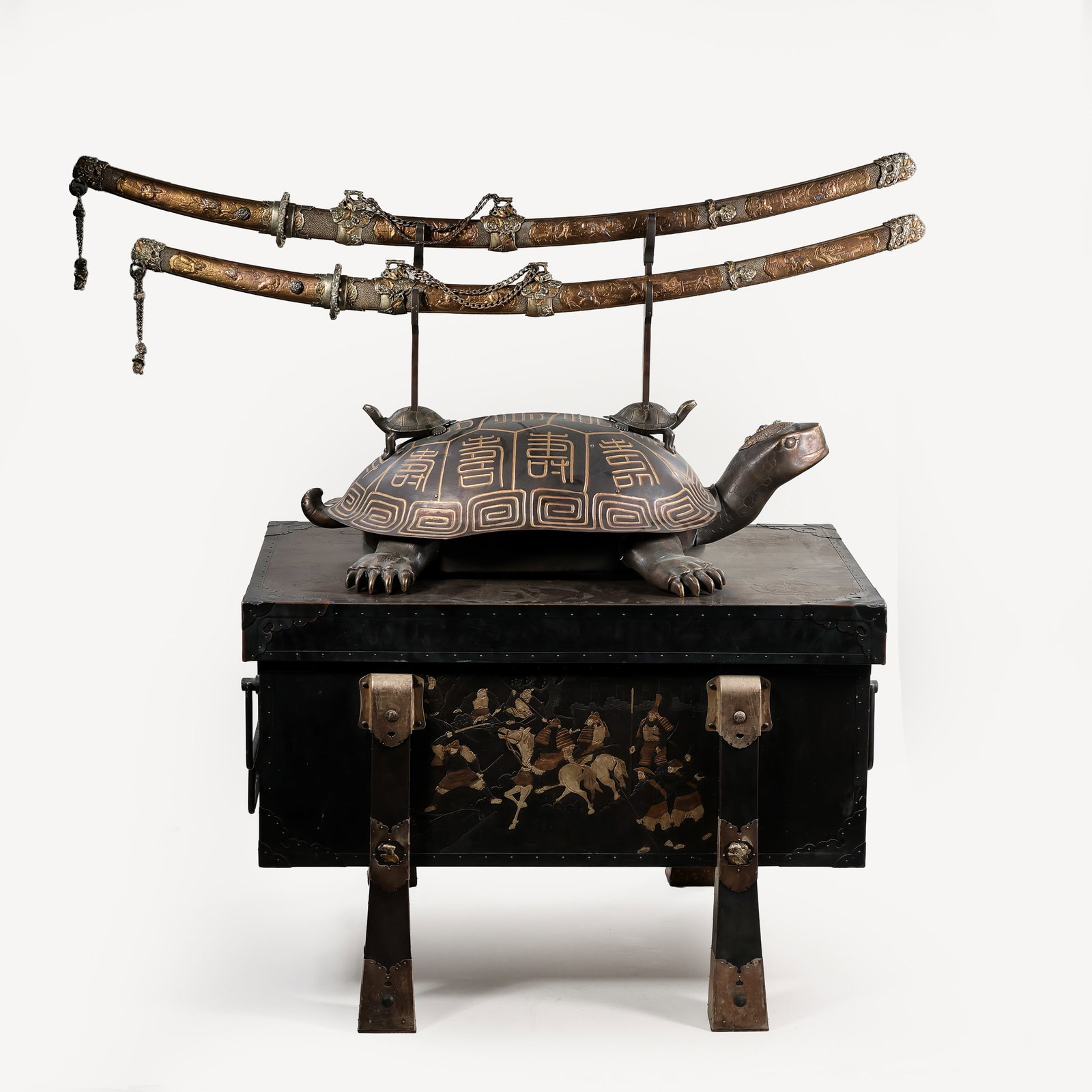 A set of Japanese silver-inlaid bronze tortoise-shaped gilt katana (1 of 15)