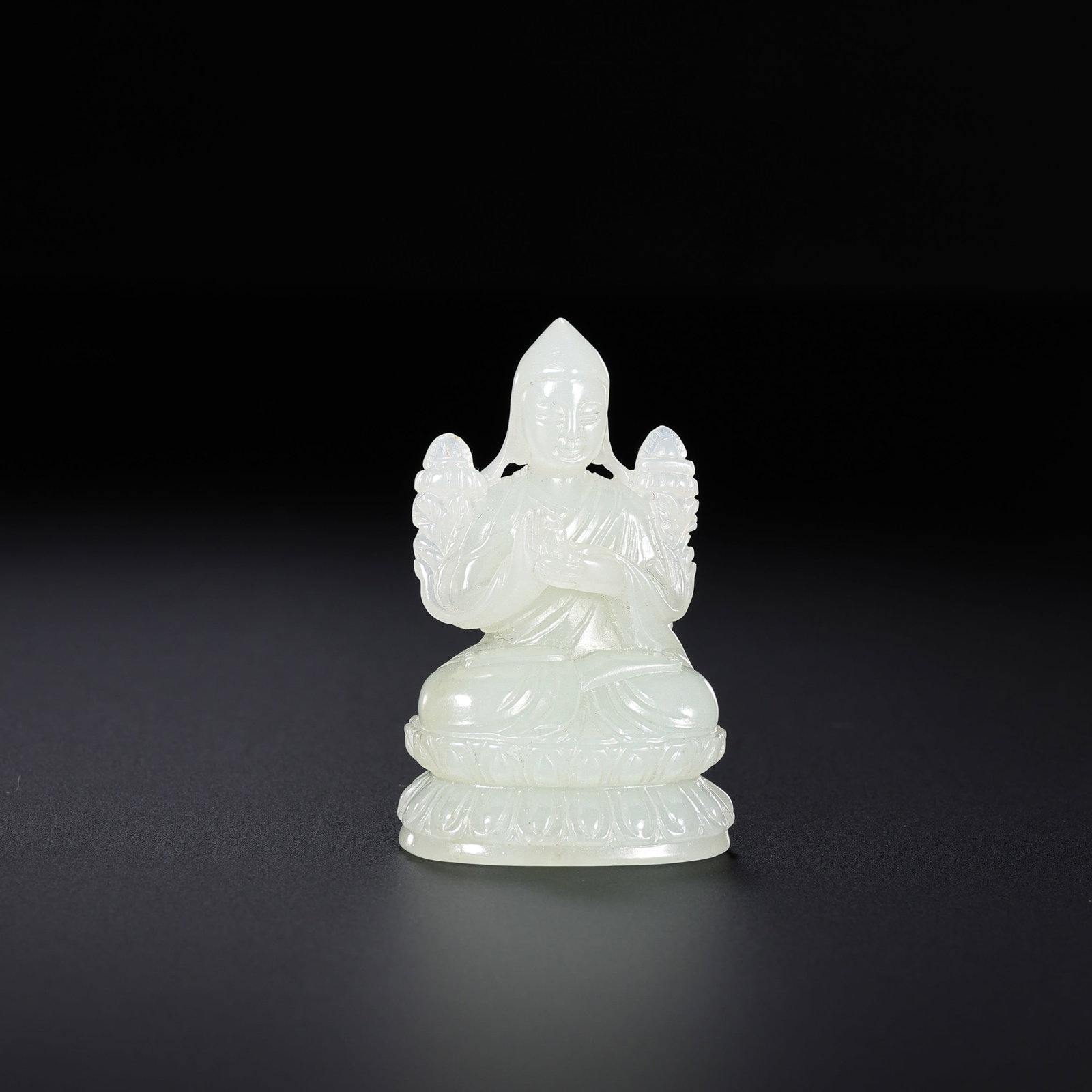 Chinese Qing Dynasty Hetian white jade seated Buddha statue (1 of 10)