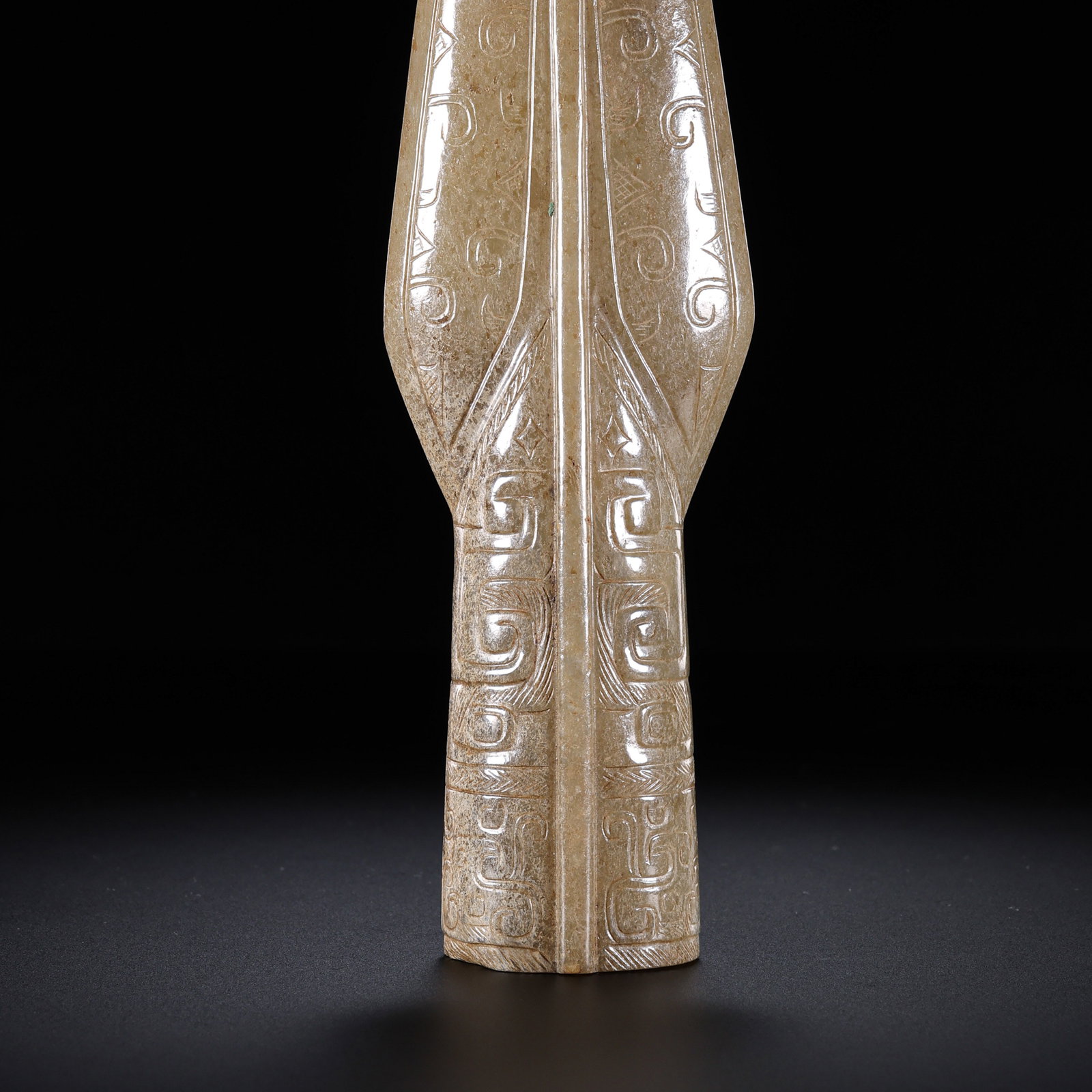 Chinese Han Dynasty jade artifacts - 3