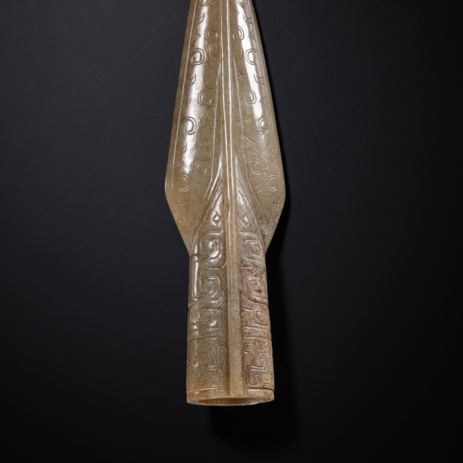 Chinese Han Dynasty jade artifacts - 9