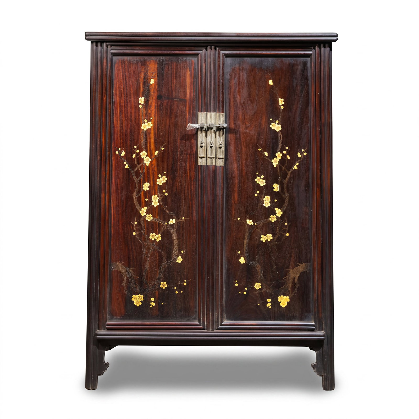 Chinese Qing Dynasty Plum Blossom Pattern Wooden Cabinet: H . 120 cm . W . 42.5 cm . L . 81.5 cm .