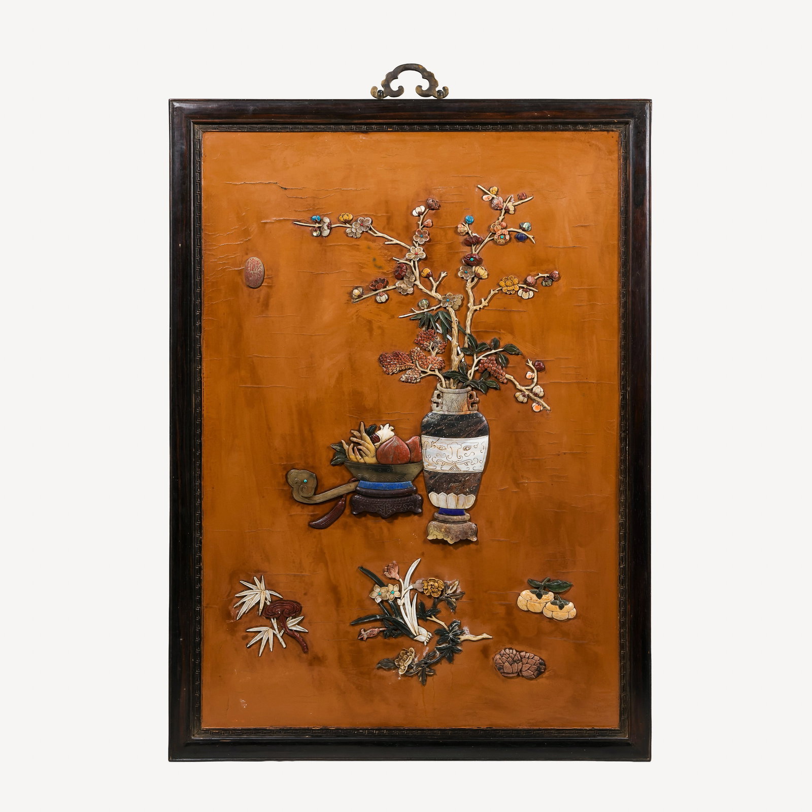 Chinese Qing Dynasty Multi-treasure Hanging Screen: H . 82.2 cm . L . 60 cm .