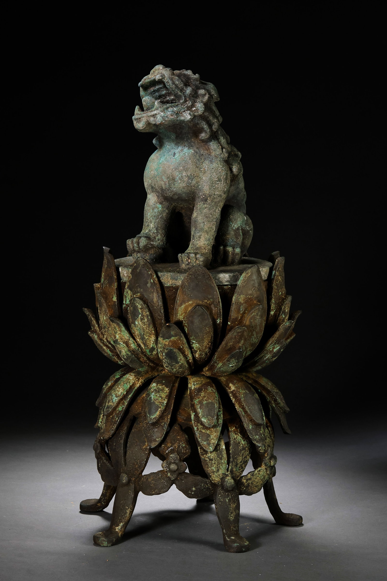 Ancient Chinese bronze lion-head incense burner: H . 37 cm . L . 18 cm . Weight 5263 gram .