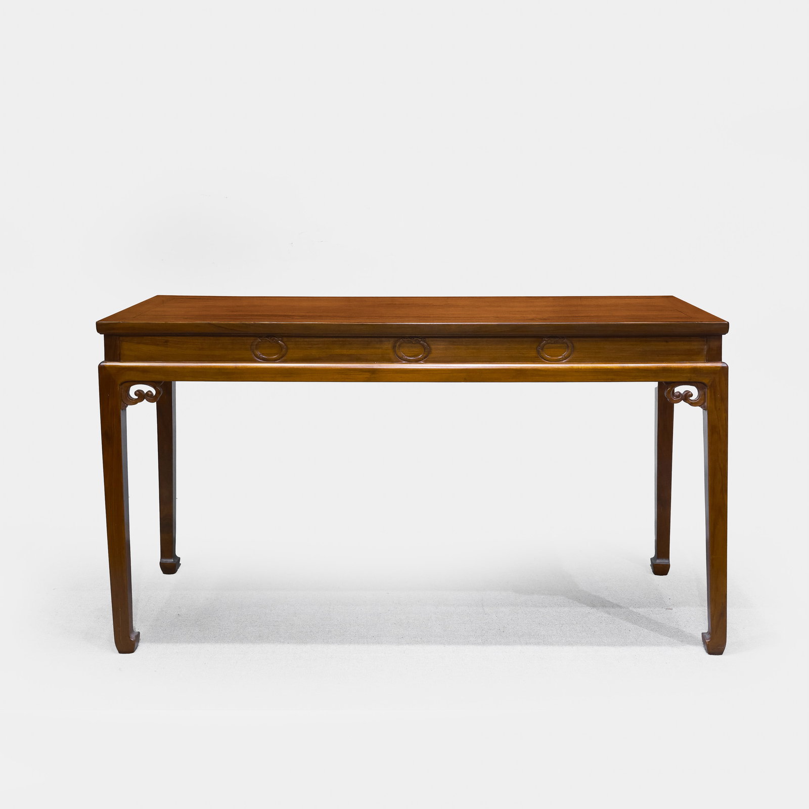 Chinese Qing Dynasty Huanghuali Wood Long Table: H . 82 cm . L . 150 cm . W . 58 cm .
