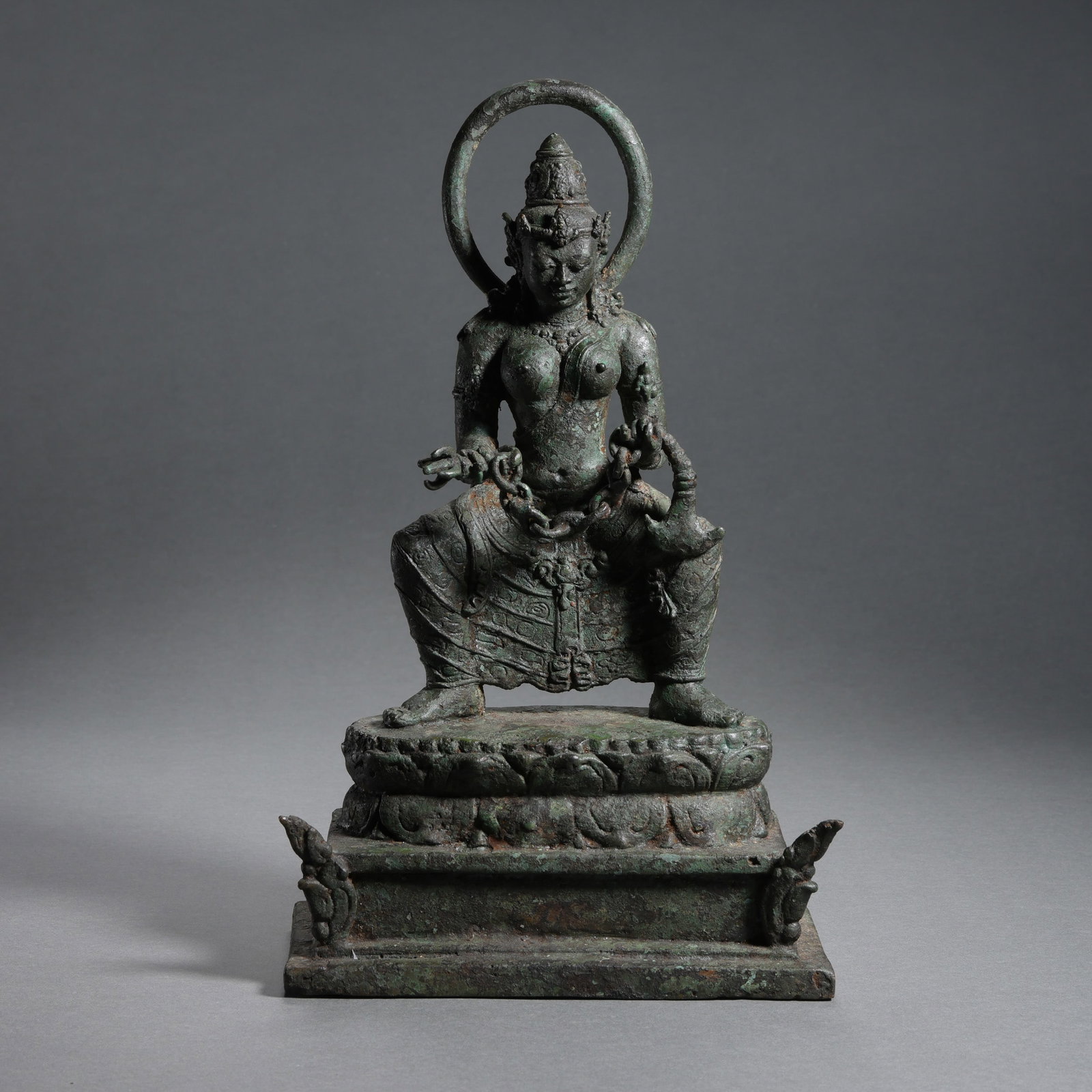 West Asian bronze seated Buddha statue (1 of 15)